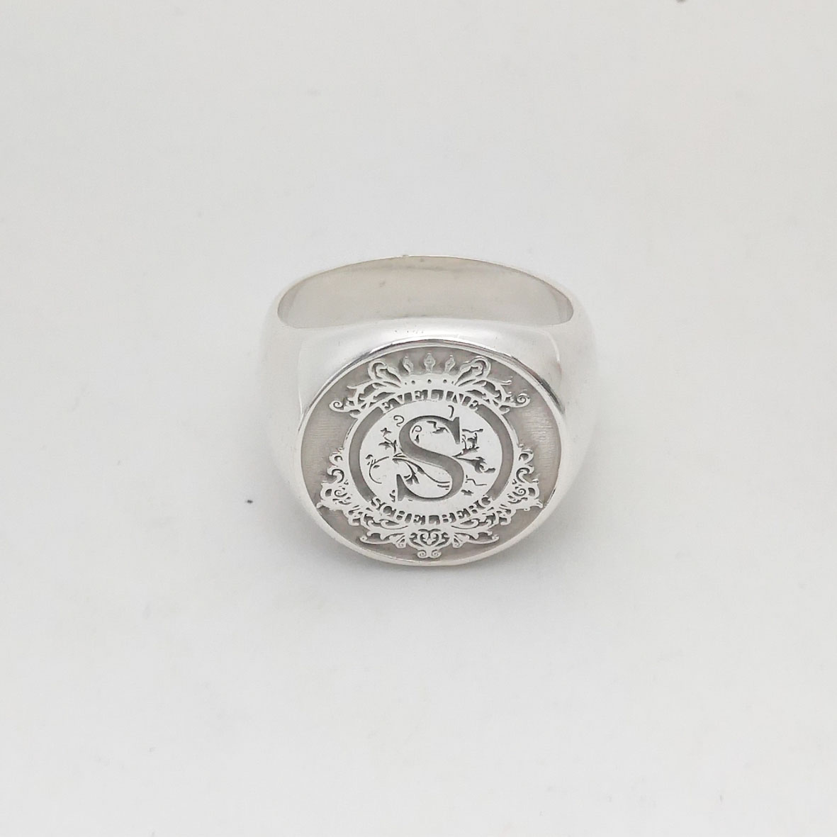 Özel Kazınmış 17mm Yuvarlak Üs - Mens Signet Ring incelemesi ve fiyatı
