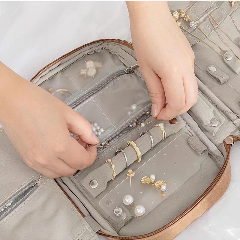 Seyahat için saklama çantası o - Jewelry Essentials Watches incelemesi ve fiyatı